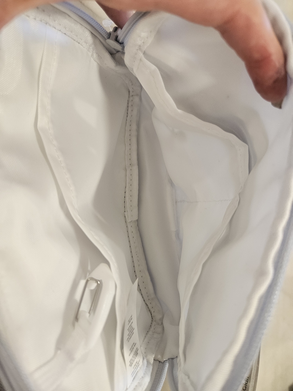 Under Armour Loudon Crossbody Waist Bag - Picture 5 of 7